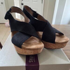 Caslynn Shae Clarks Wedges